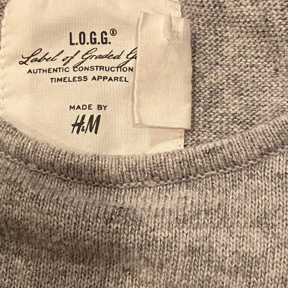 H&M Sweater Girls Size 6-8y Grey with Owl - Picture 9 of 9